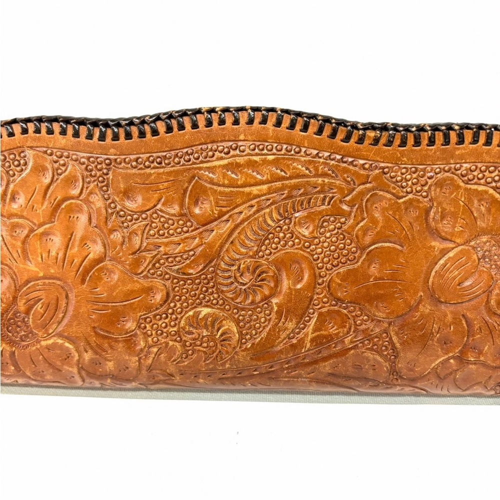 Vintage hand tooled leather stitched clutch purse - Picture 4 of 7